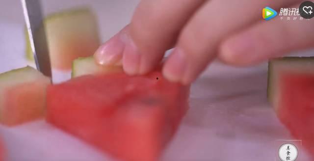 引产可以吃手瓜吗,手瓜的适宜与禁忌